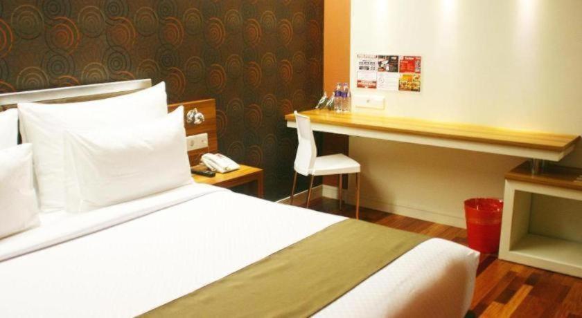 Life Sudirman Hotel 3*