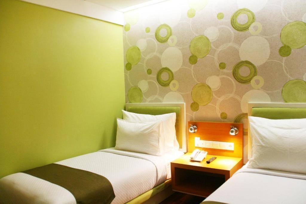 Life Sudirman Hotel Surabaya