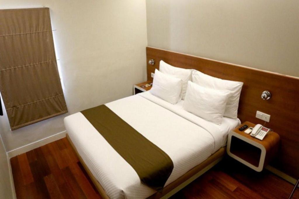 Hotel Life Sudirman Surabaya